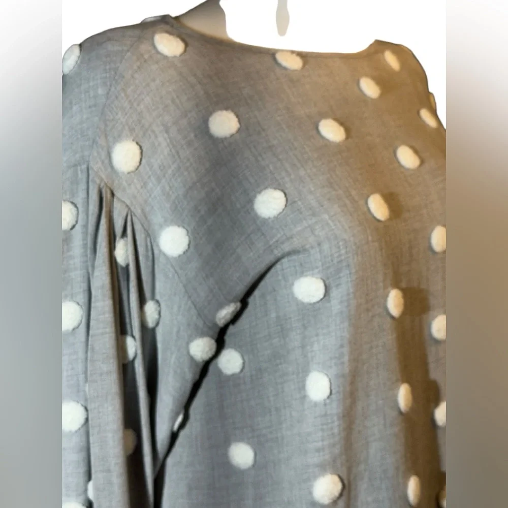 ZARA Women Blouse Gray & White Pom Pom Puff Sleeve
